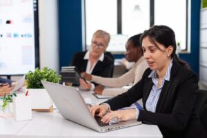 Why Unified Endpoint Management Is Essential for Hybrid Workforces